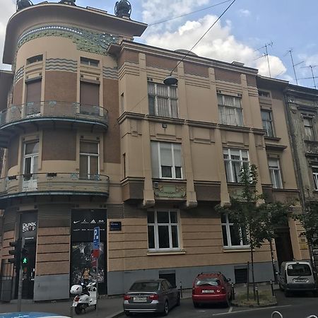 Loox Serviced Apartments Hatzova Zagreb Exterior foto